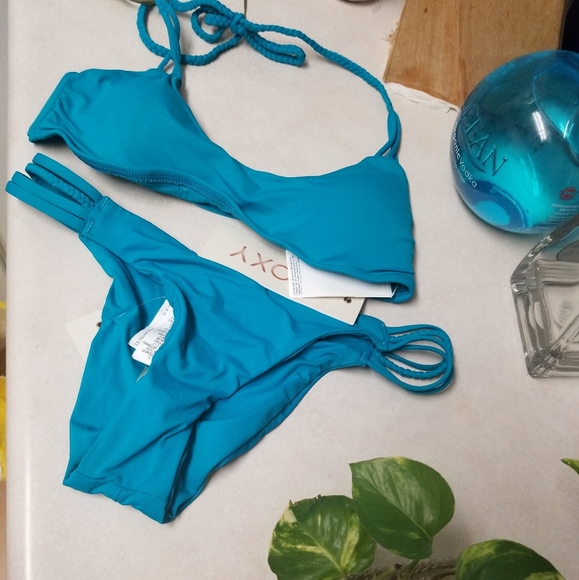 SWIM SET🌻🏊‍♀️👙🌴 - Picture 1 of 12
